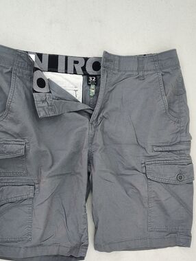 Men's Gray Cargo Shorts - 32
